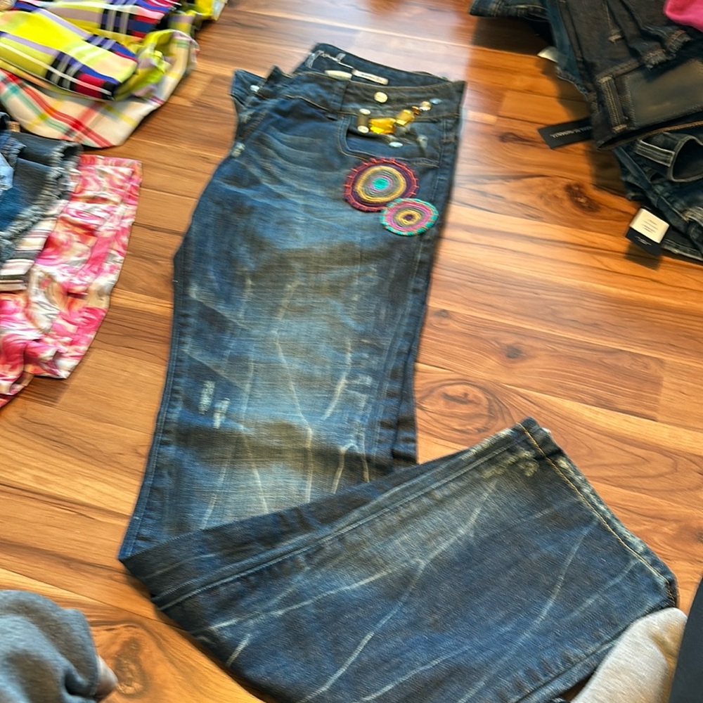 Decorative boot cut jeans